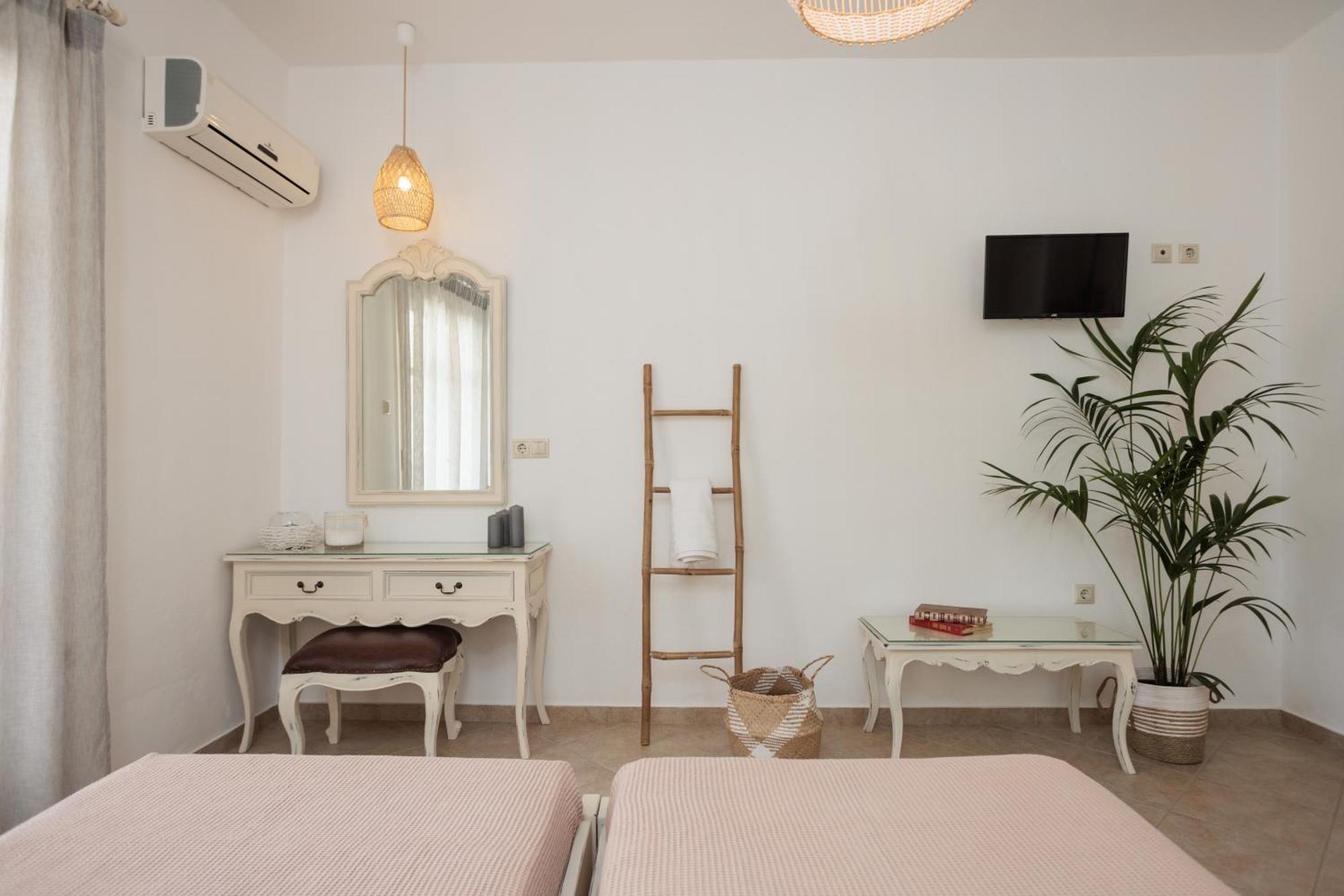 Maria'S Rooms & Studios Agia Anna  المظهر الخارجي الصورة