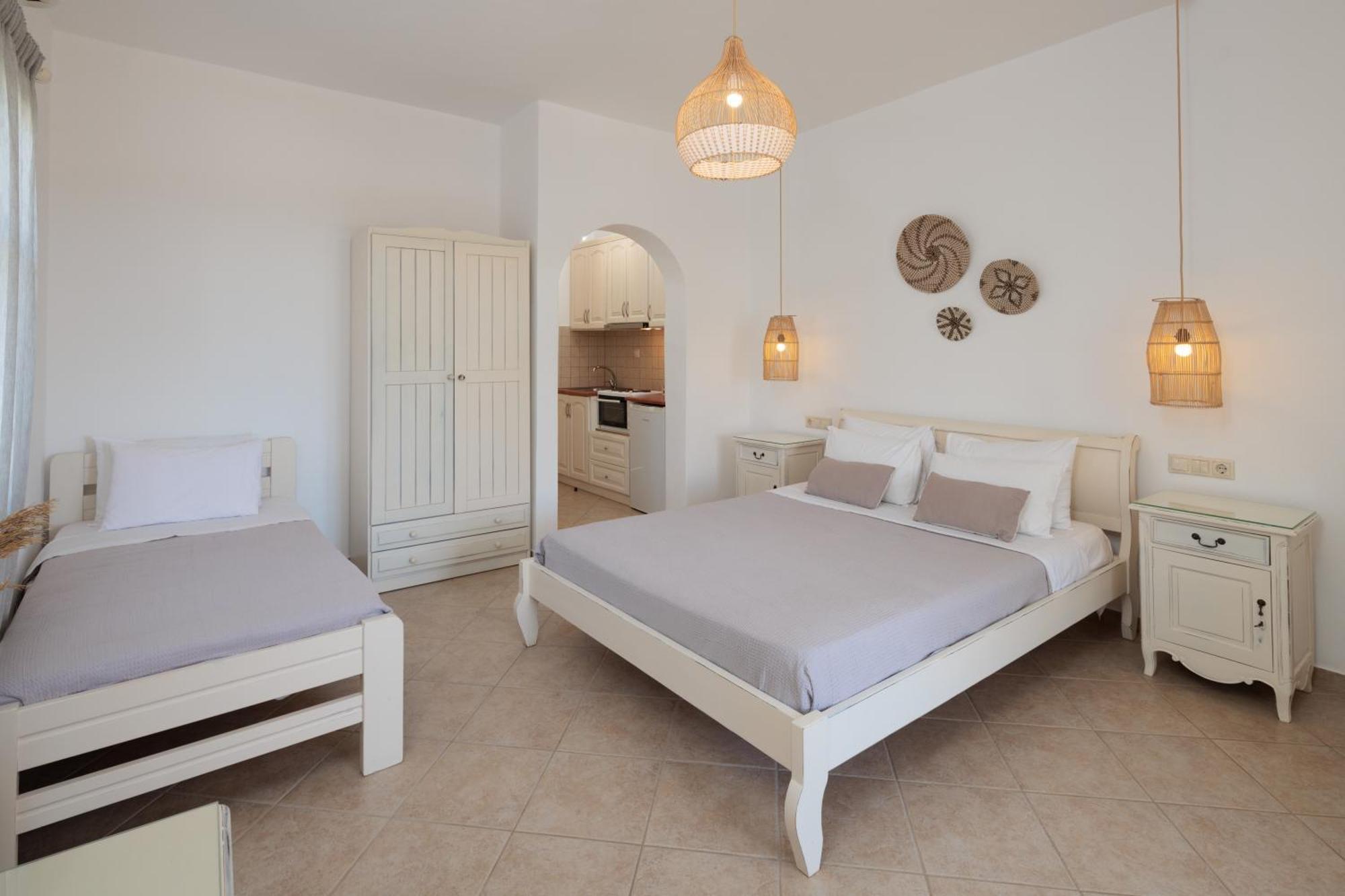Maria'S Rooms & Studios Agia Anna  المظهر الخارجي الصورة