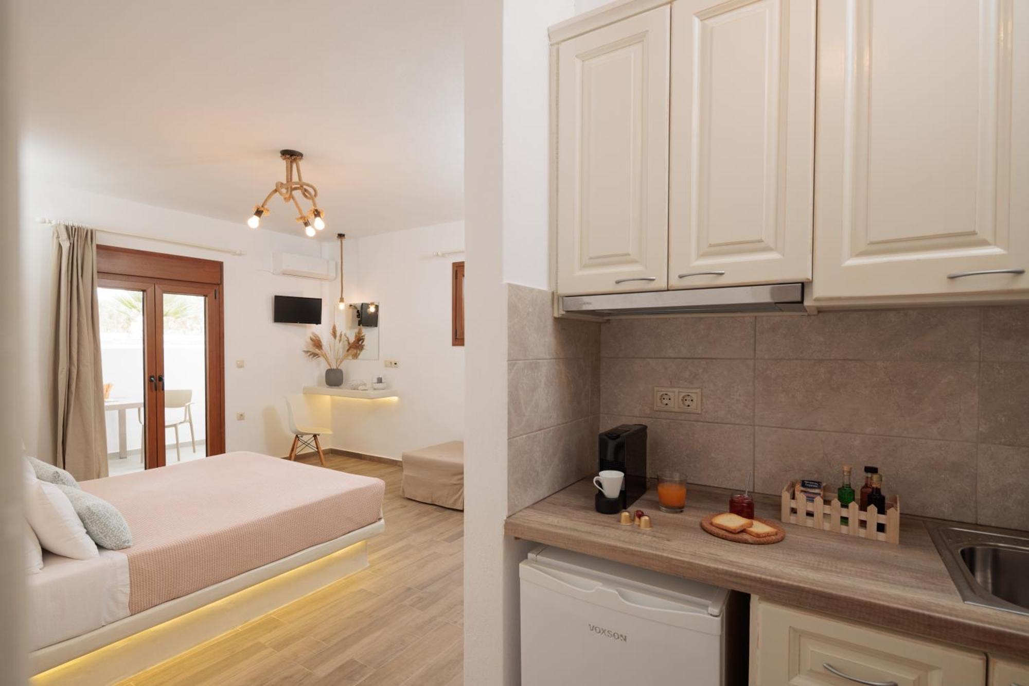 Maria'S Rooms & Studios Agia Anna  المظهر الخارجي الصورة