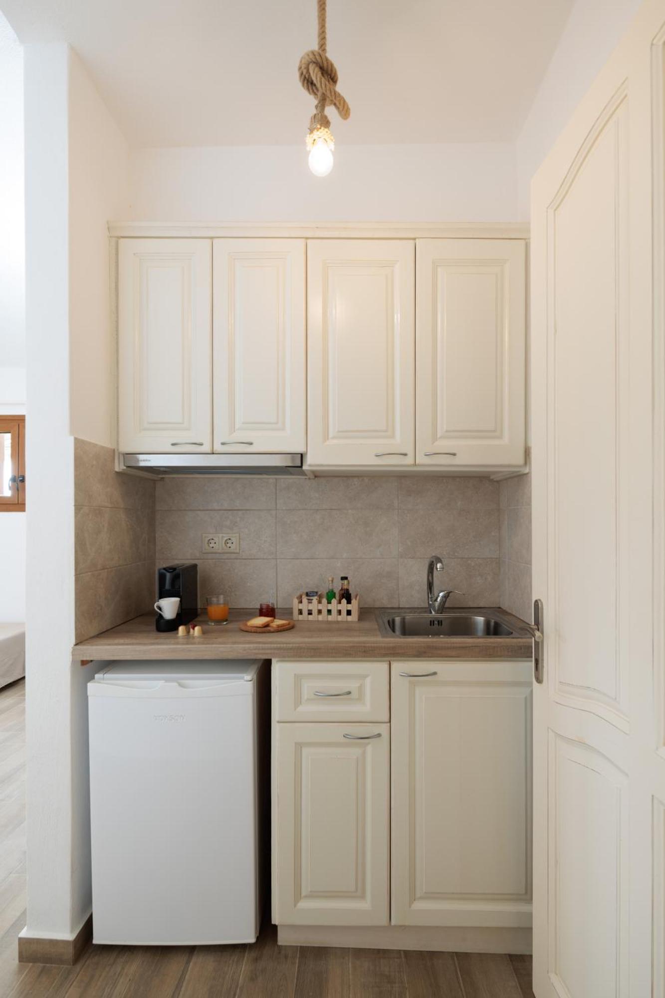 Maria'S Rooms & Studios Agia Anna  المظهر الخارجي الصورة